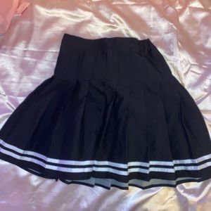 Pleated skirt
